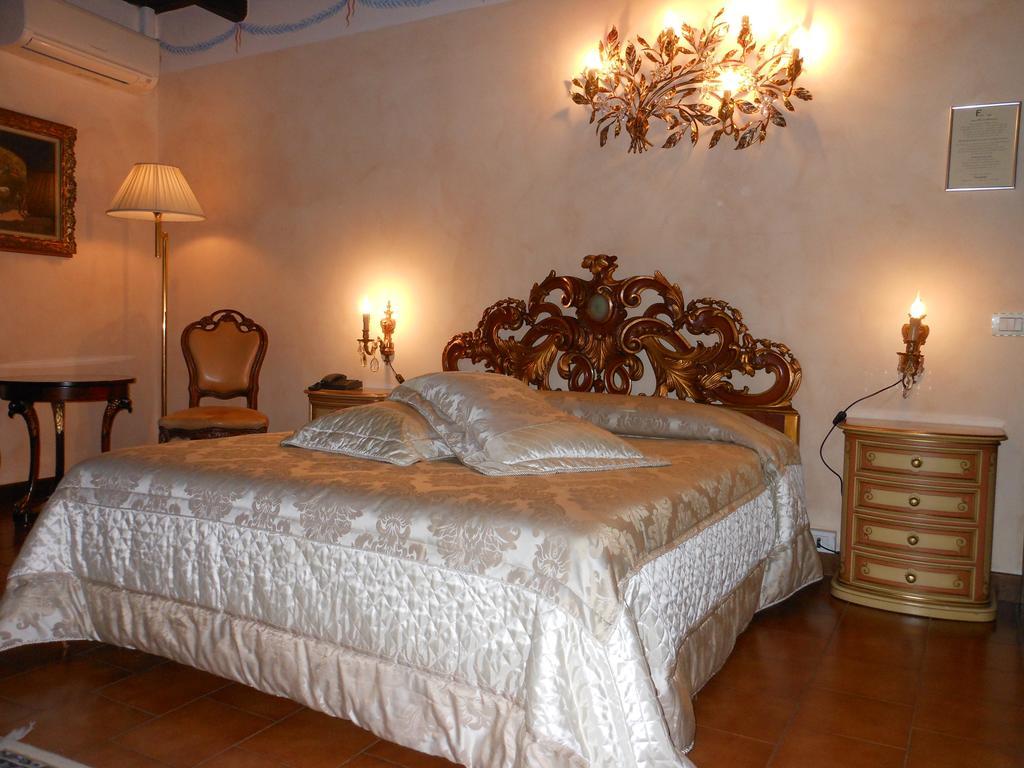 Agriturismo Cassinazza Orsenigo Luaran gambar