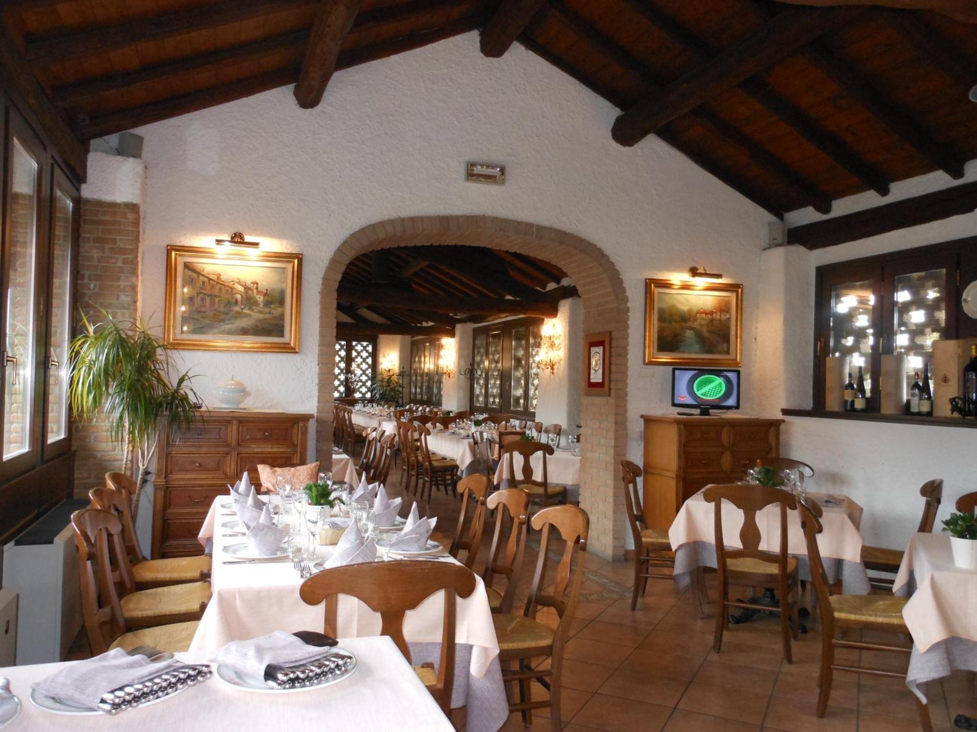 Agriturismo Cassinazza Orsenigo Luaran gambar