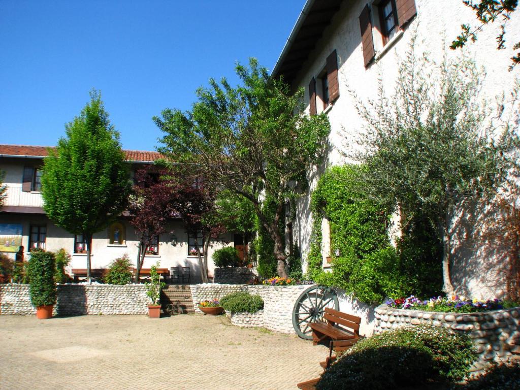 Agriturismo Cassinazza Orsenigo Luaran gambar