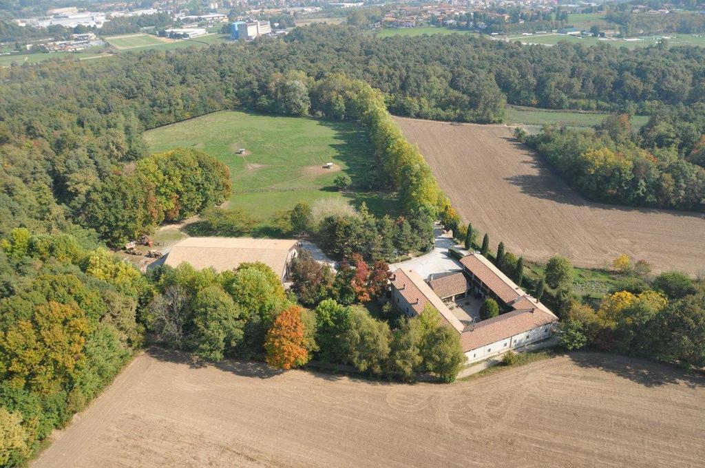 Agriturismo Cassinazza Orsenigo Luaran gambar